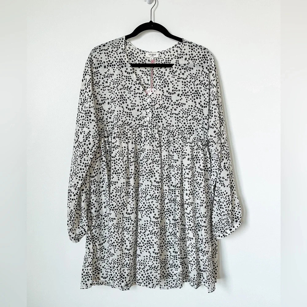 NWT Umgee Star Starburst Tunic Blouse‎ Size Small Oversized Flowy